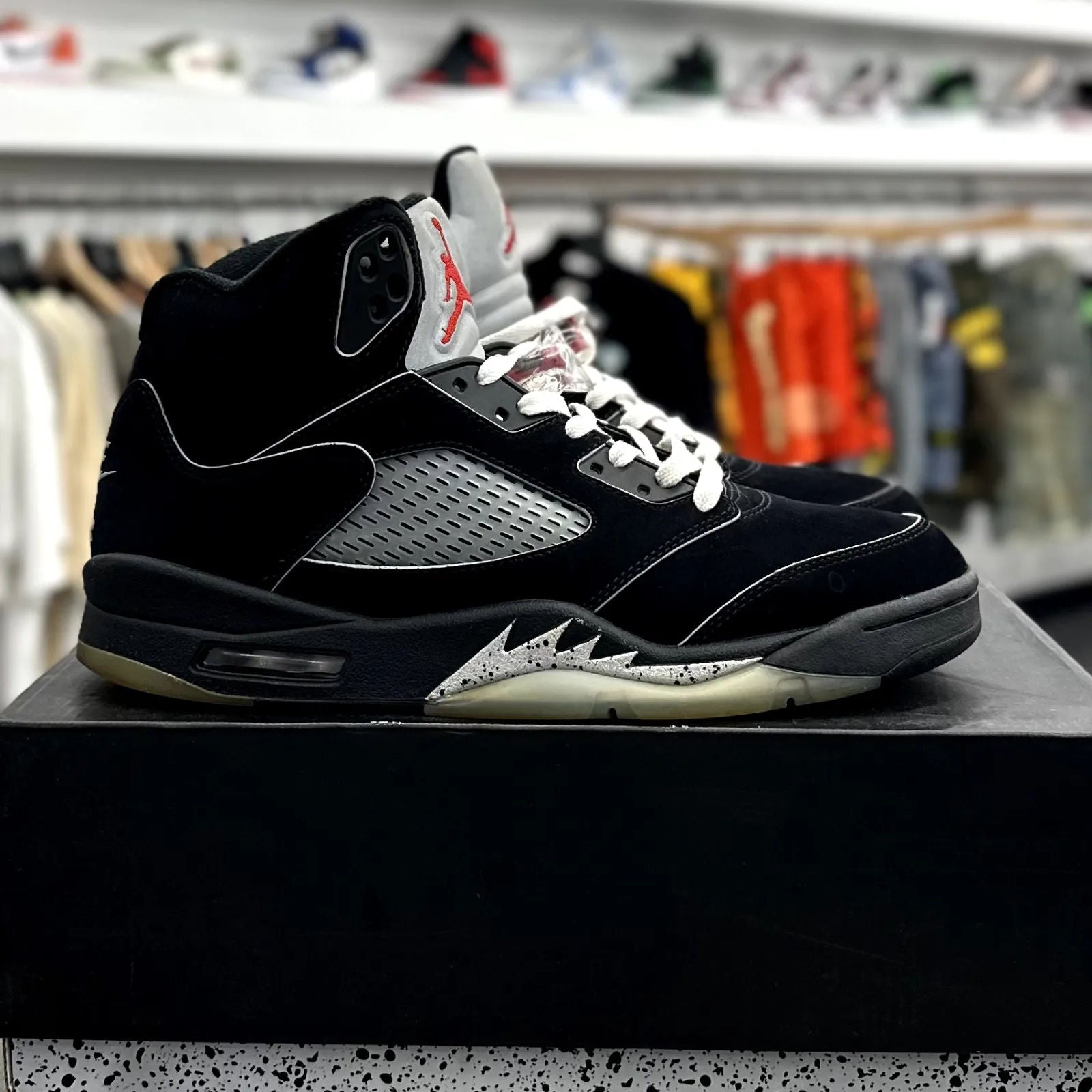 Jordan 5 Retro OG Black Metallic Reimagined - Preowned