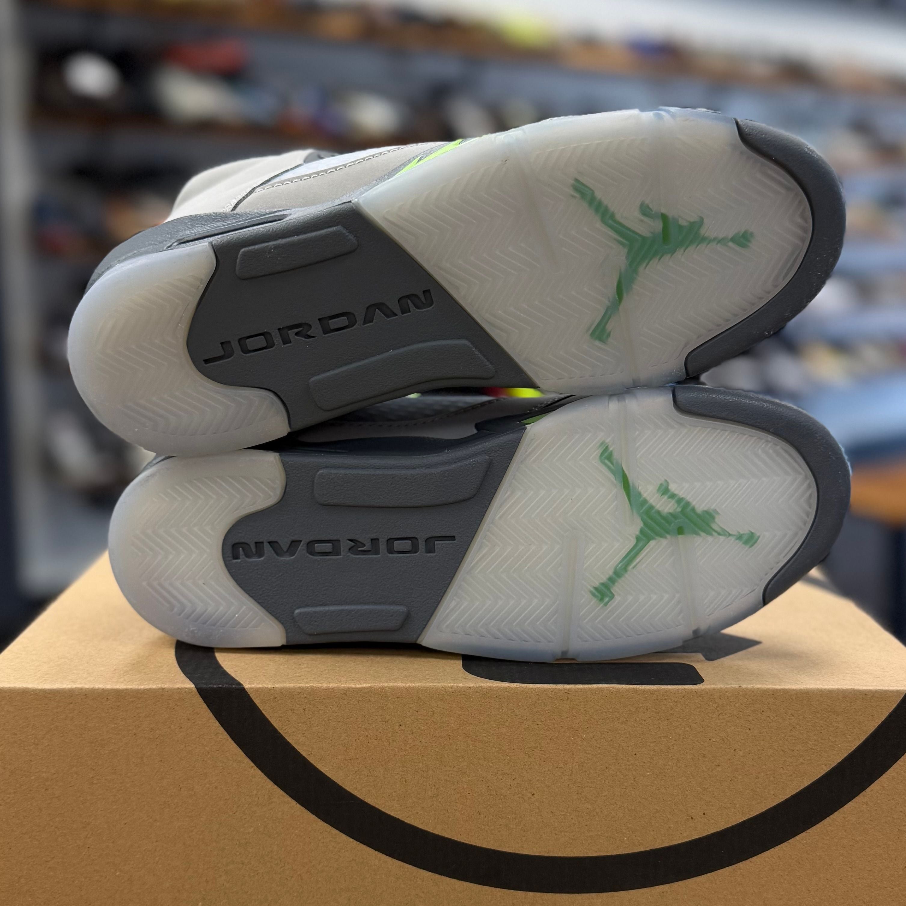 BRAND NEW STEAL - Jordan 5 Retro Green Bean (2022) (GS)