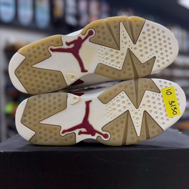 Jordan 6 Retro Maroon (2015) - Preowned