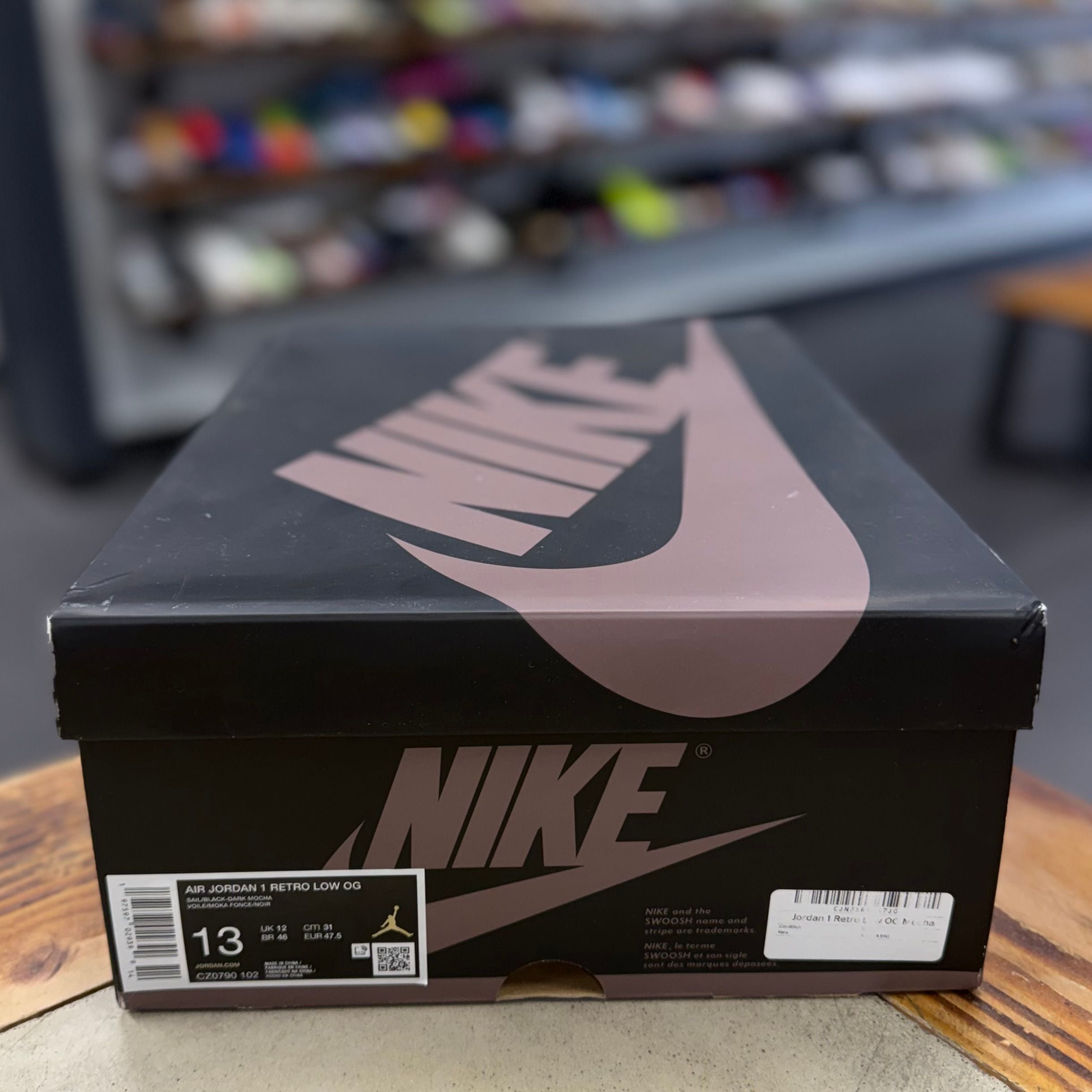 BRAND NEW STEAL - Jordan 1 Retro Low OG Mocha