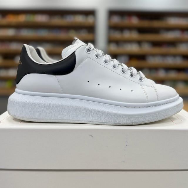 Alexander McQueen Oversized White Black - Preowned