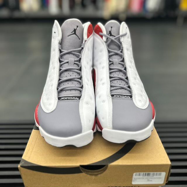 BRAND NEW STEAL - Jordan 13 Retro Grey Toe (2014)