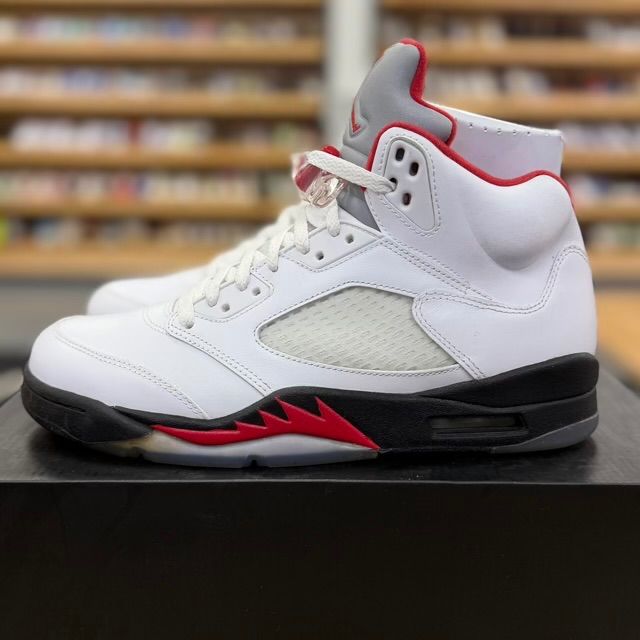 Jordan 5 Retro Fire Red Black Tongue (2013) - Preowned