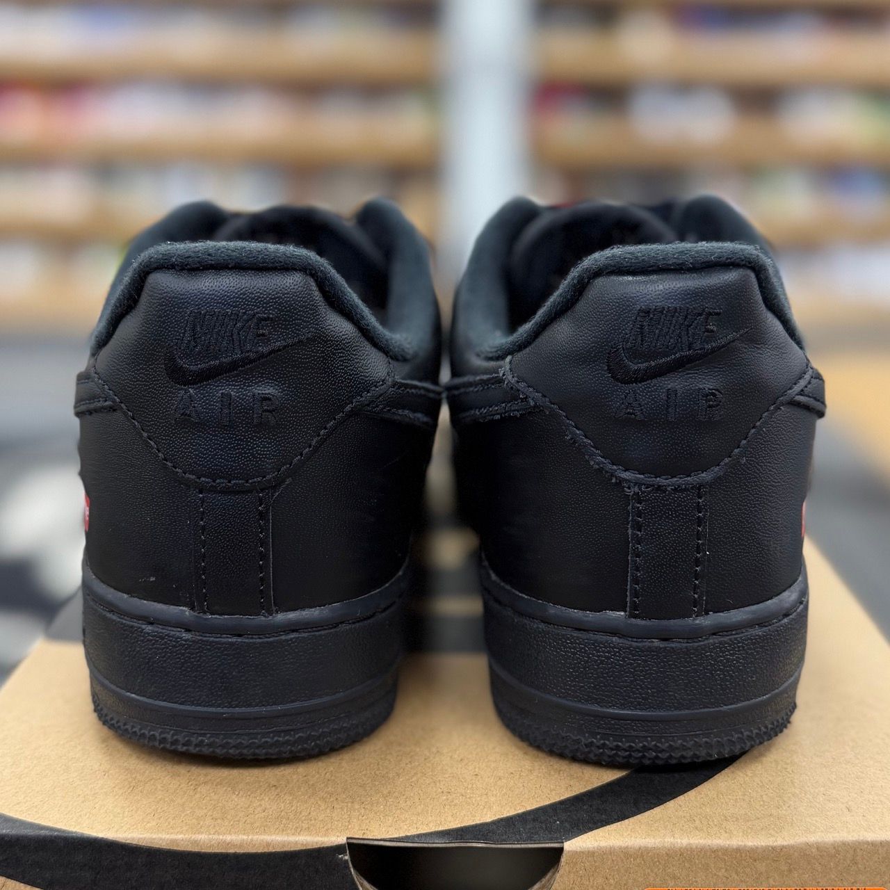 Nike Air Force 1 Low Supreme Black - Preowned