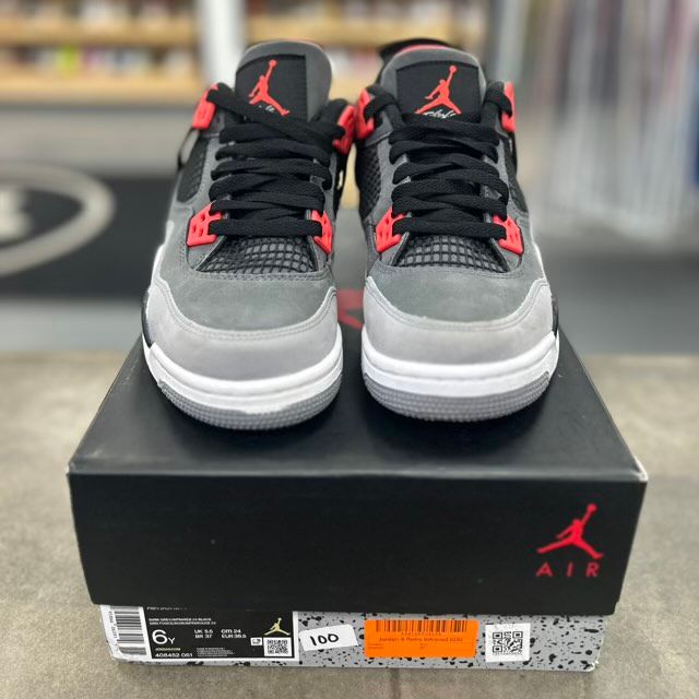 Jordan 4 Retro Infrared (GS) - Preowned