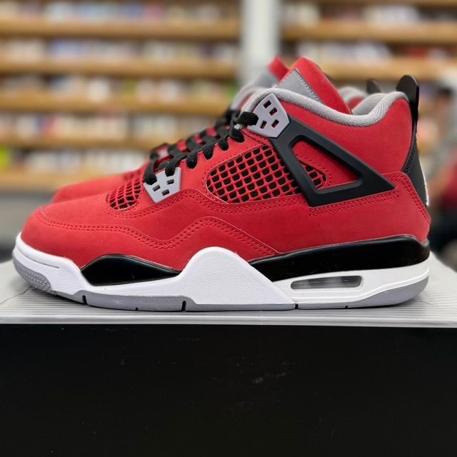 Jordan 4 Retro Toro Bravo (2026) (GS) - Preowned