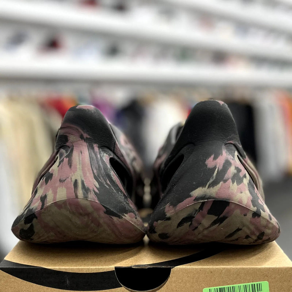 adidas Yeezy Foam RNR MX Carbon - Preowned