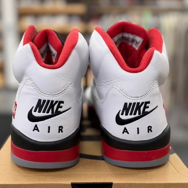 Jordan 5 Retro Fire Red Black Tongue (2025) - Preowned