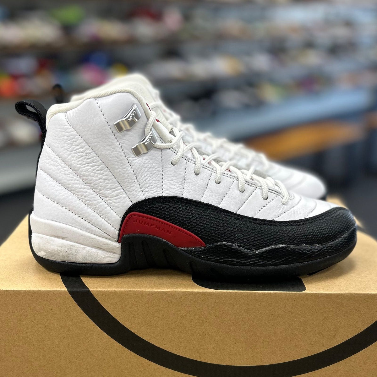 Jordan 12 Retro Taxi Flip (GS) - Preowned