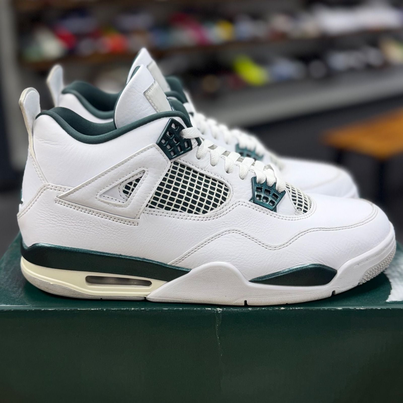 Jordan 4 Retro Oxidized Green - Preowned