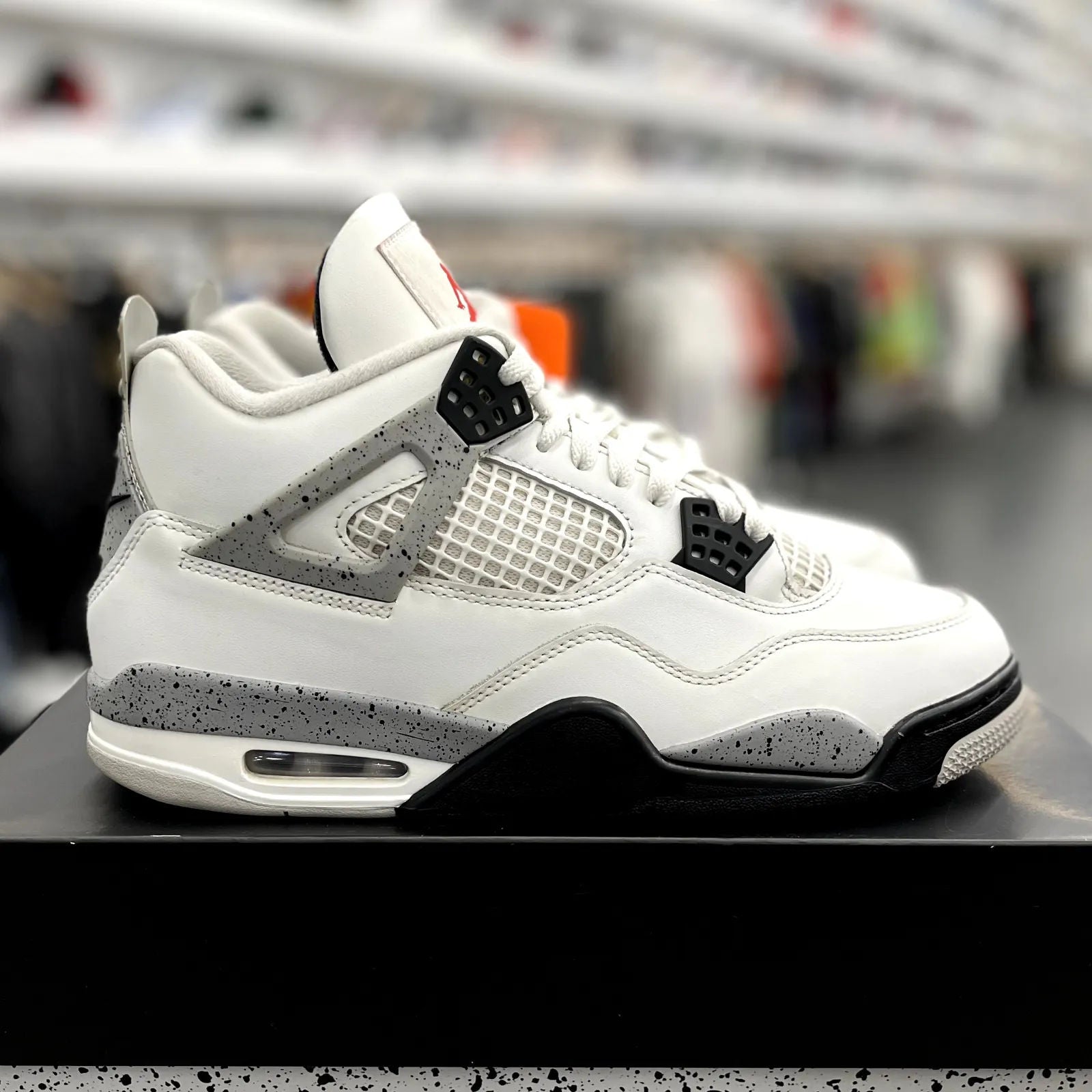 Jordan 4 Retro White Cement (2025) - Preowned
