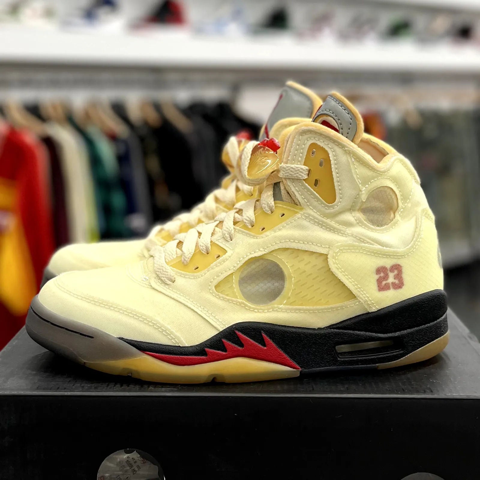 Jordan 5 Retro Off-White Sail - Preowned