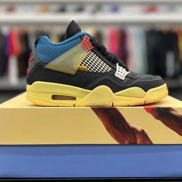 Jordan 4 Retro Union Off Noir - Preowned