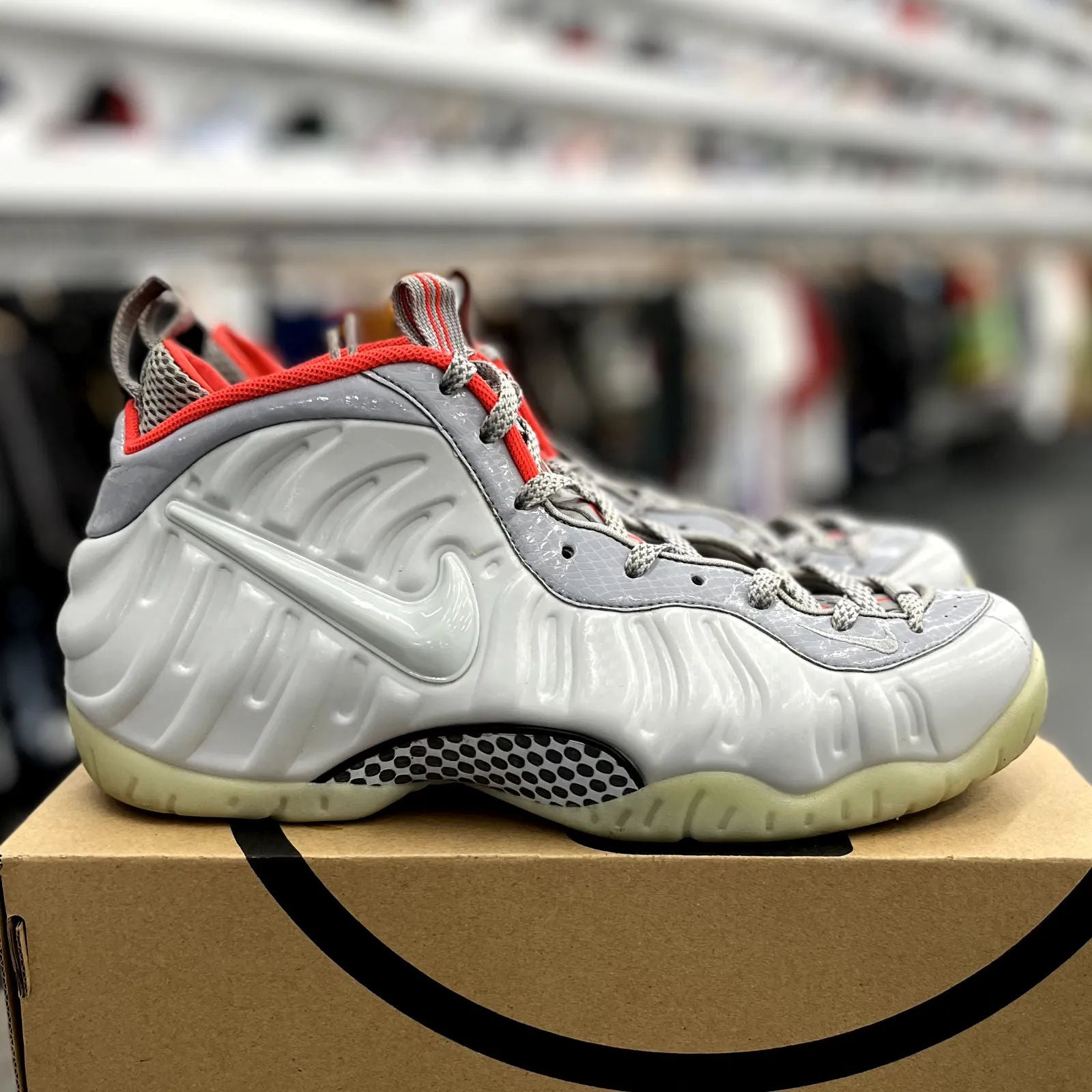 Nike Air Foamposite Pro Pure Platinum - Preowned
