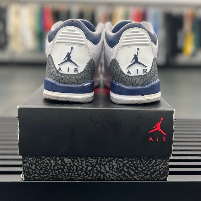 Jordan 3 Retro Midnight Navy (GS) - Preowned