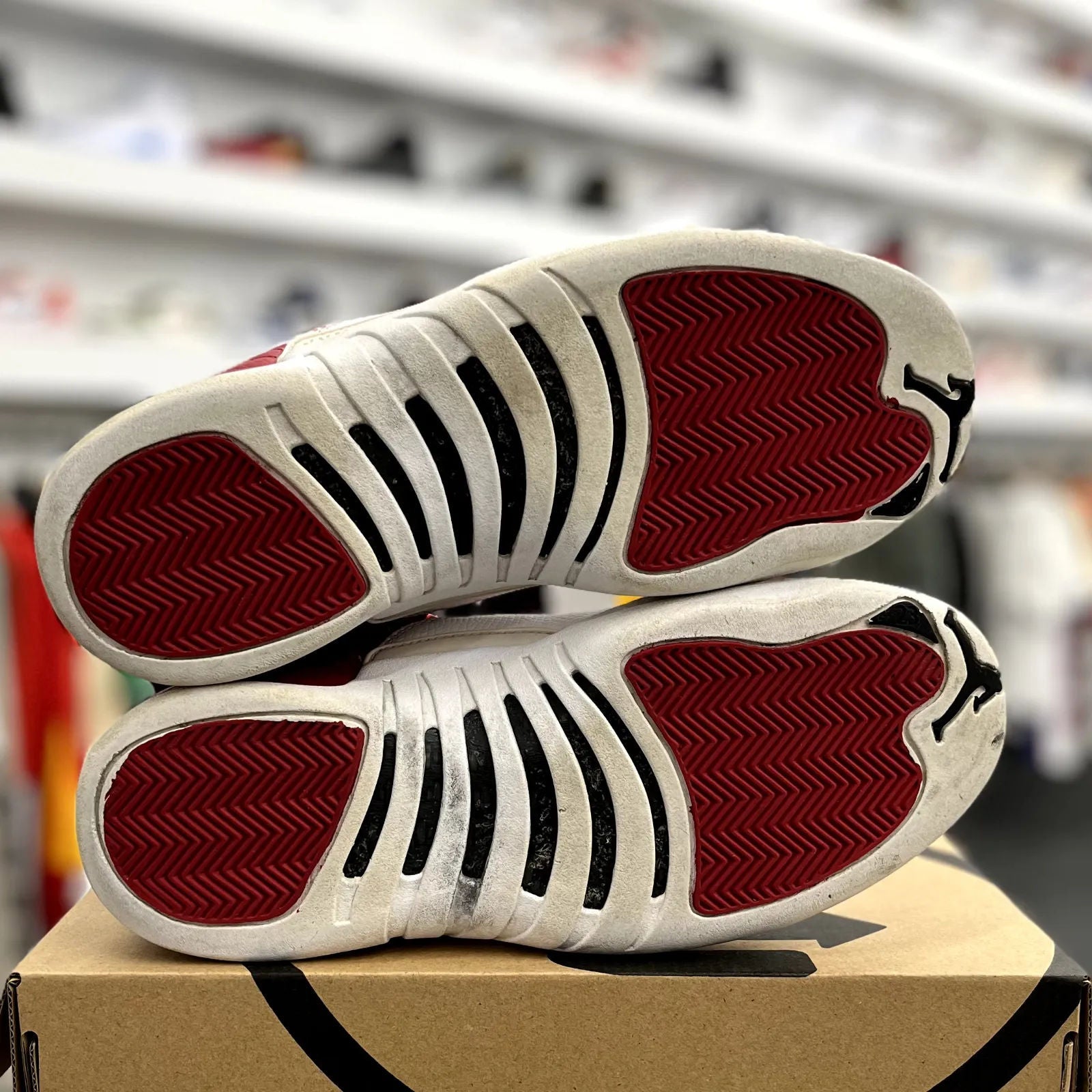 Jordan 12 Retro Gym Red - Preowned