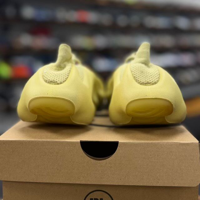 adidas Yeezy 450 Sulfur - Preowned
