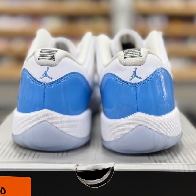 Jordan 11 Retro Low University Blue (GS) - Preowned