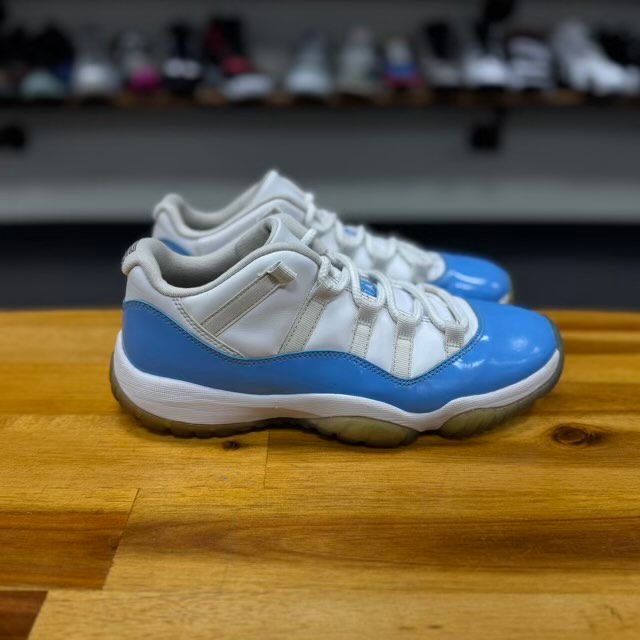 Jordan 11 Retro Low University Blue (2017) - Preowned
