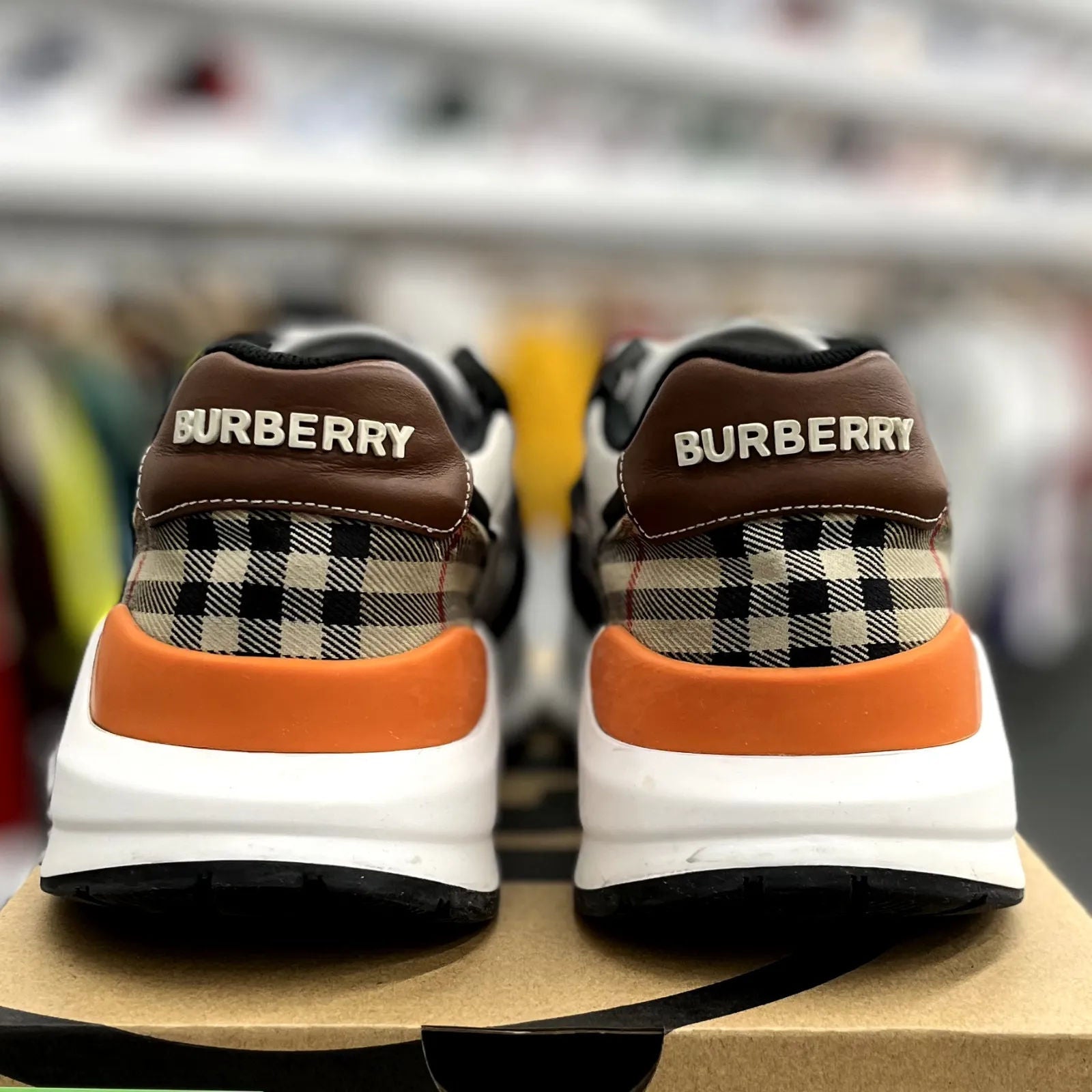 Burberry Ramsey Vintage Check White Beige - Preowned