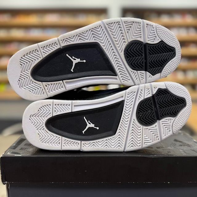 Jordan 4 Retro Fear (2024) (GS) - Preowned