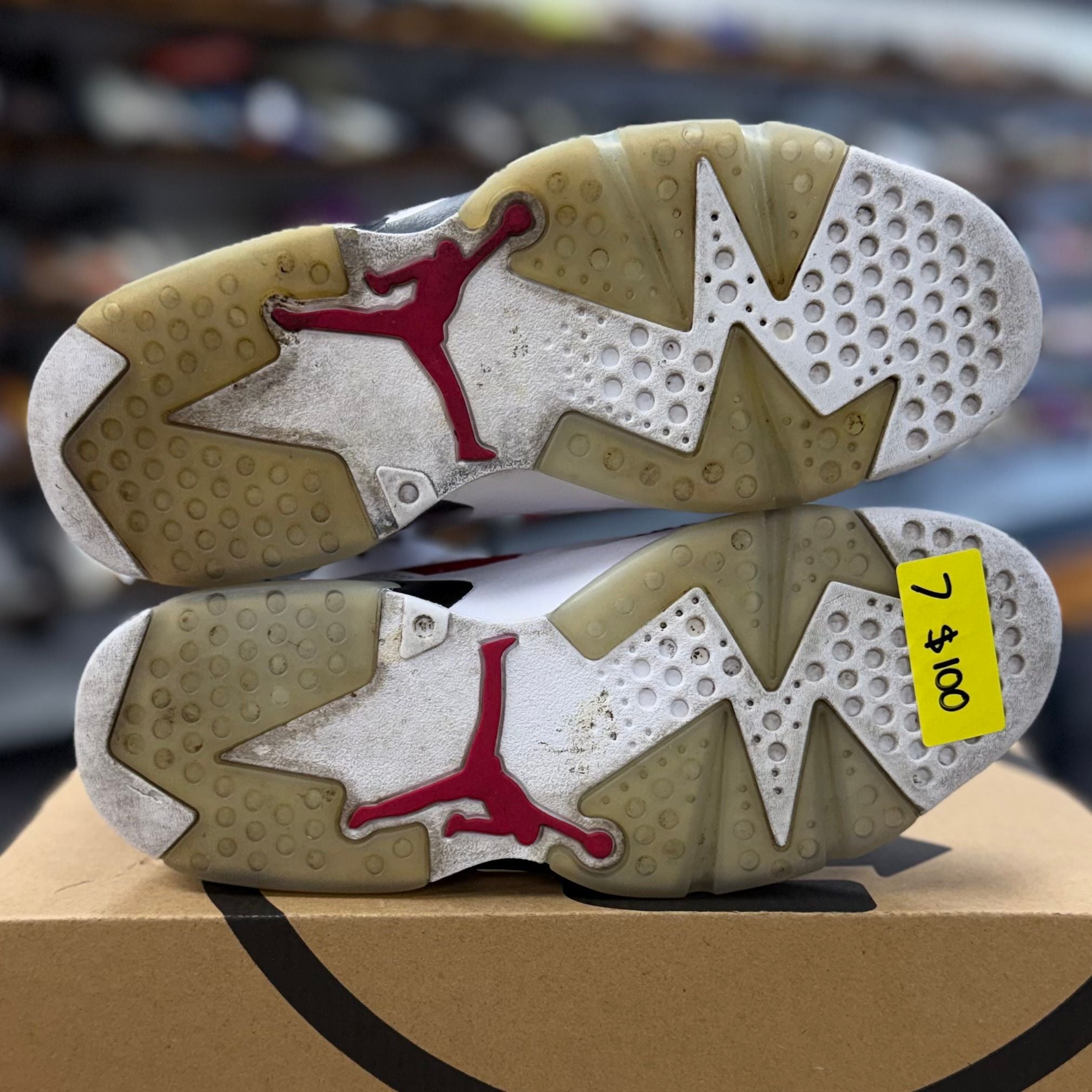 Jordan 6 Retro Carmine (2021) - Preowned