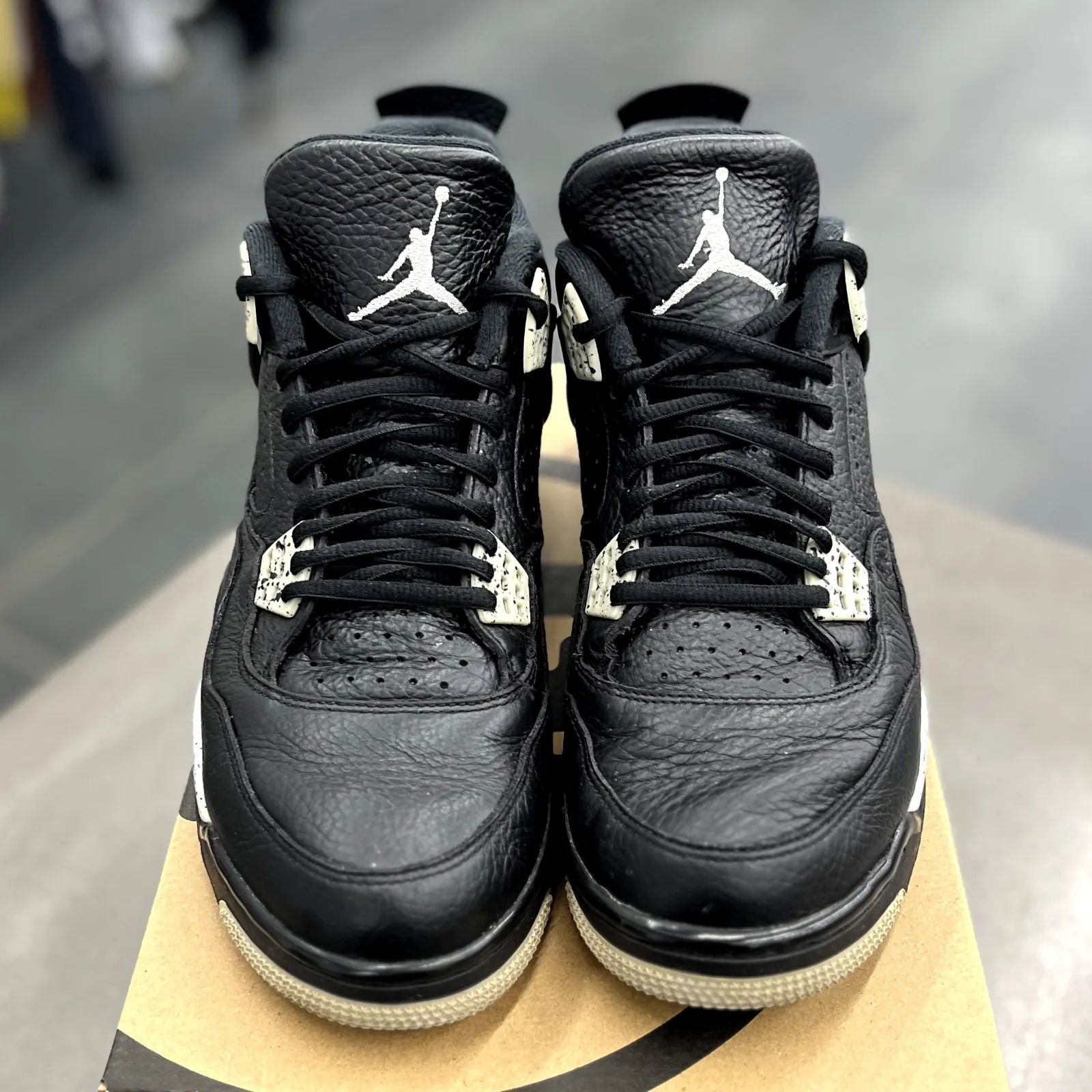Jordan 4 Retro Oreo (2015) - Preowned