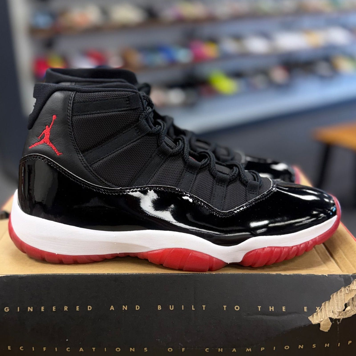 Jordan 11 Retro Playoffs Bred (2019) - Preowned