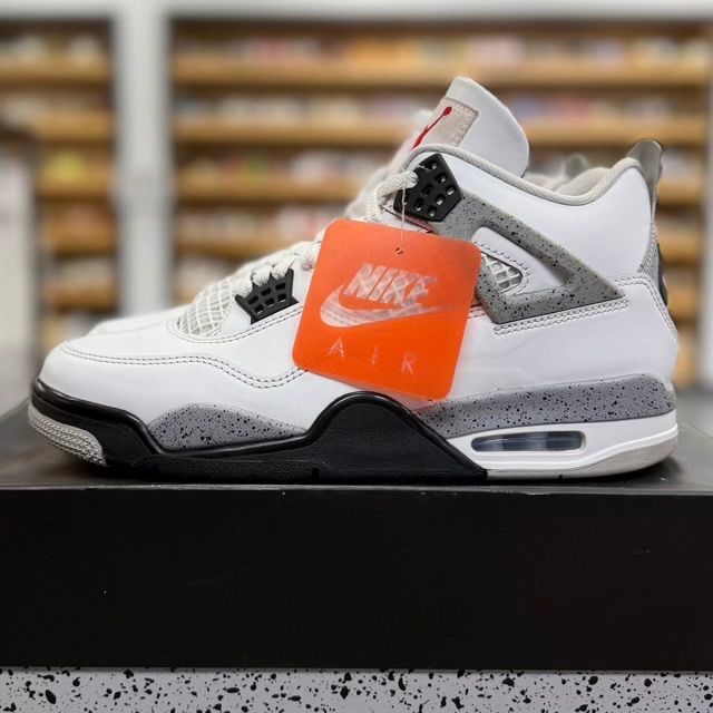 Jordan 4 Retro White Cement (2025) - Preowned