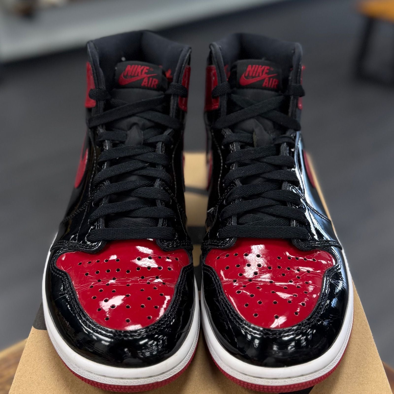 Jordan 1 Retro High OG Patent Bred - Preowned