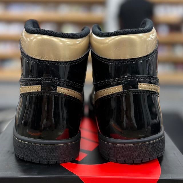 Jordan 1 Retro High Black Metallic Gold (2020) - Preowned