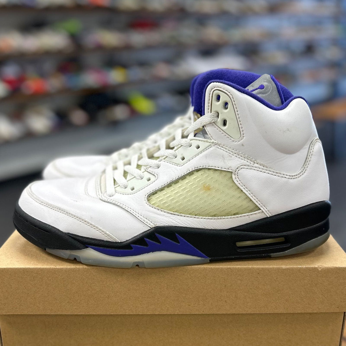 Jordan 5 Retro Dark Concord - Preowned