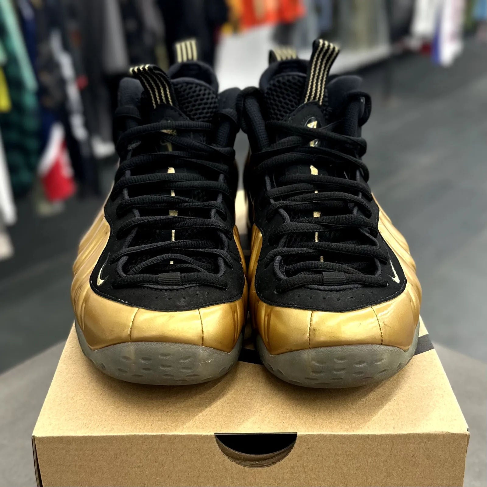 Nike Air Foamposite One Metallic Gold - Preowned