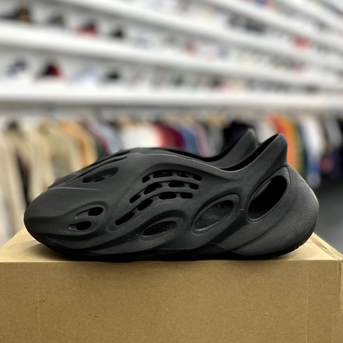 adidas Yeezy Foam RNR Onyx - Preowned