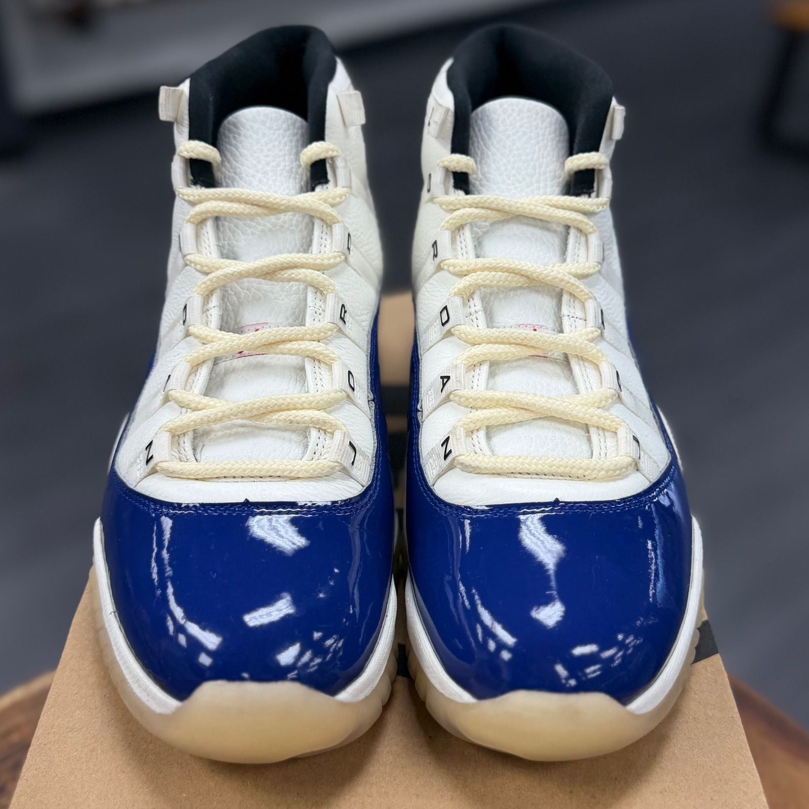 Jordan 11 Retro Rare Air - Preowned