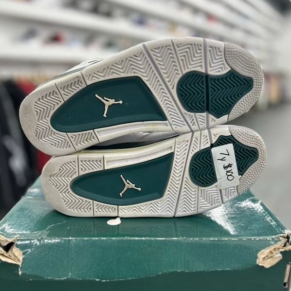 Jordan 4 Retro Oxidized Green (GS) - Preowned