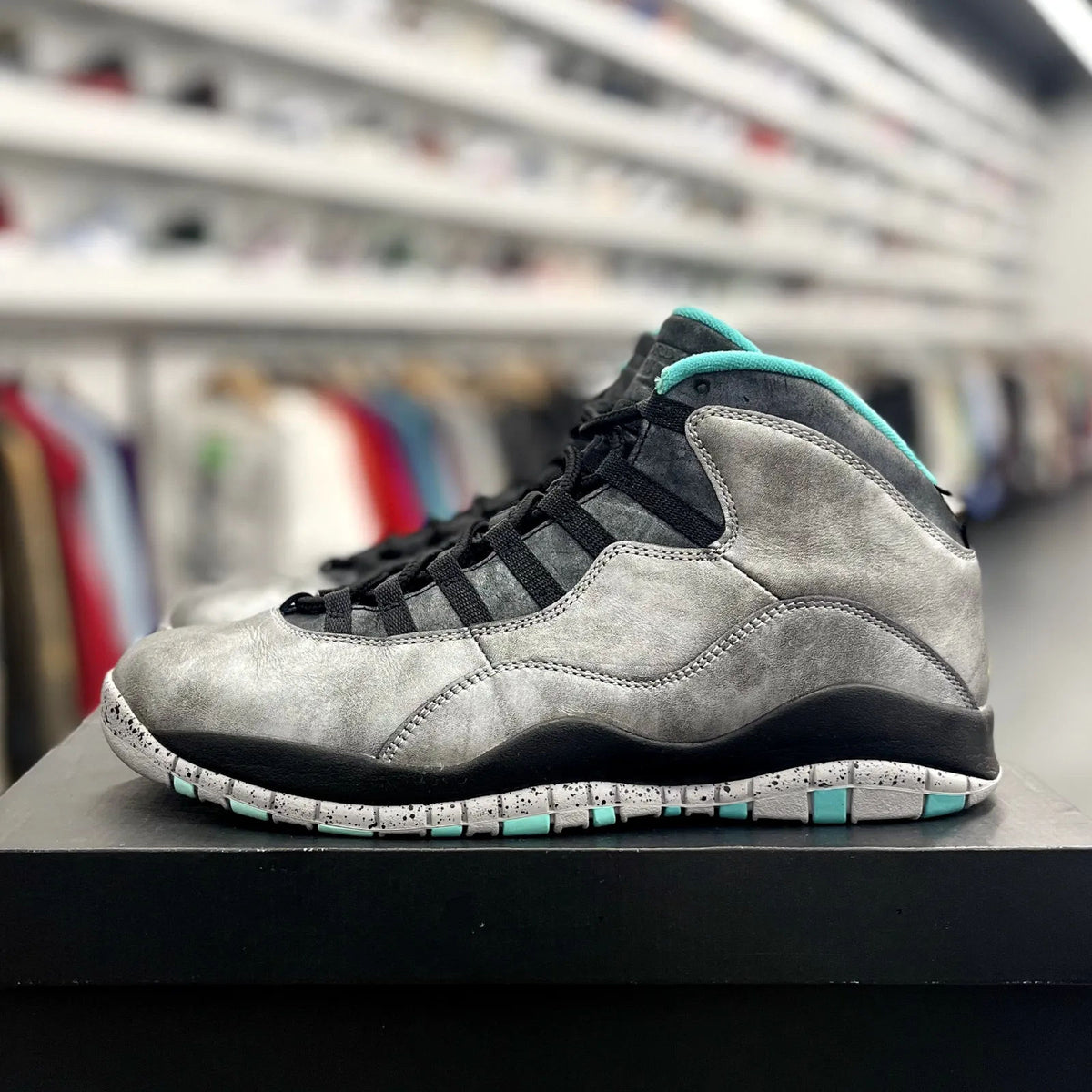 Jordan 10 Retro Lady of Liberty 30th Anniversary - Preowned