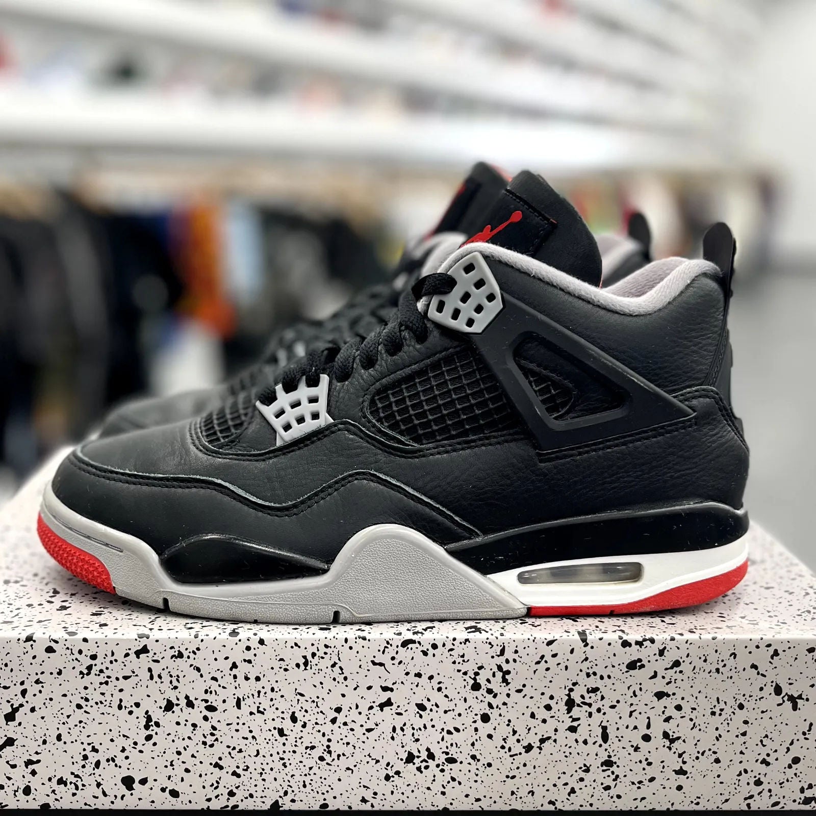 Jordan 4 Retro Bred Reimagined - Preowned