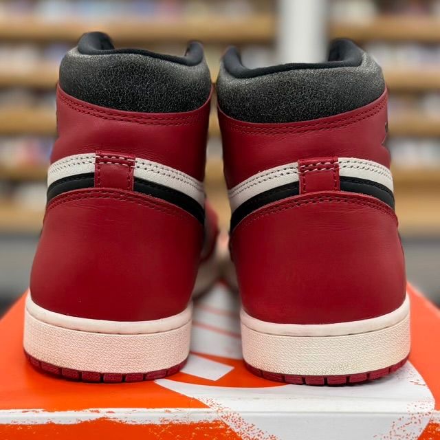 Jordan 1 Retro High OG Chicago Lost and Found - Preowned