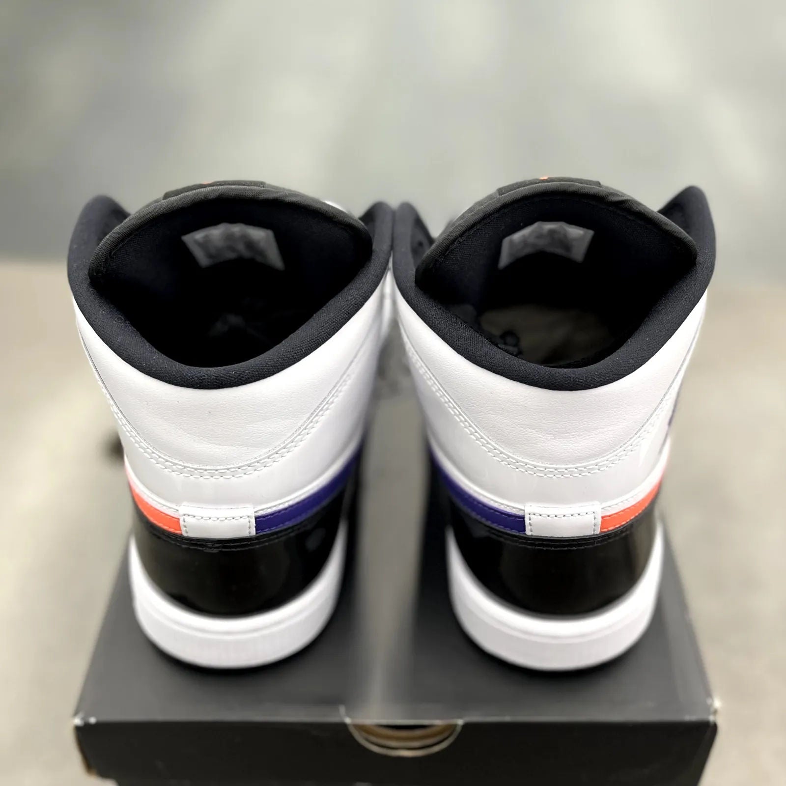 Jordan 1 Mid SE Mismatch Swoosh - Preowned