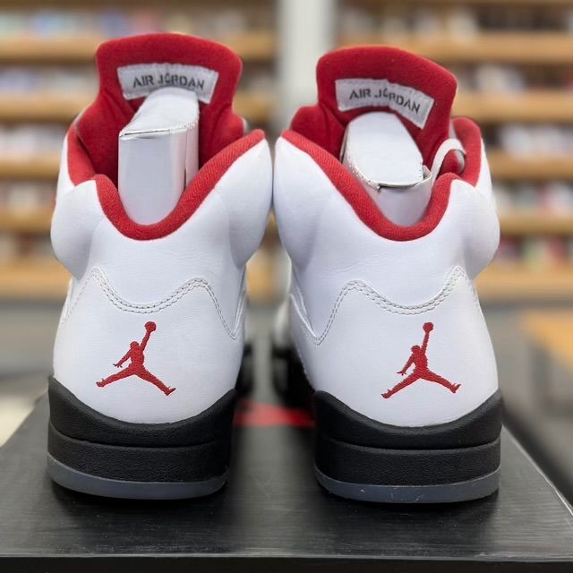 Jordan 5 Retro Fire Red Black Tongue (2013) - Preowned