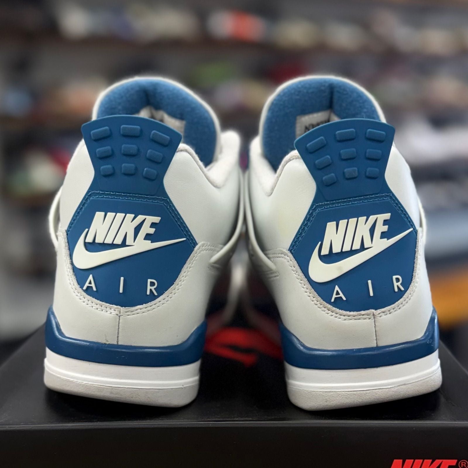 Jordan 4 Retro Military Blue (2024) - Preowned