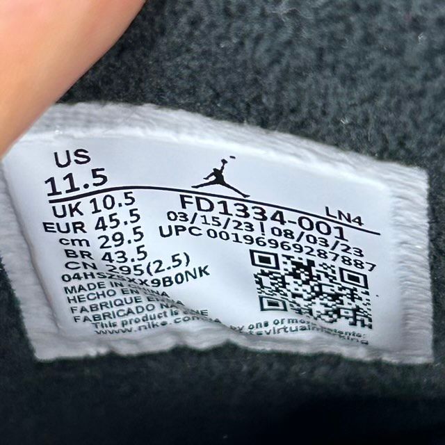 Jordan 8 Retro Winterized Gunsmoke - Preowned