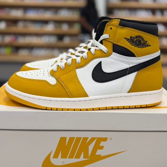 Jordan 1 Retro High OG Yellow Ochre - Preowned