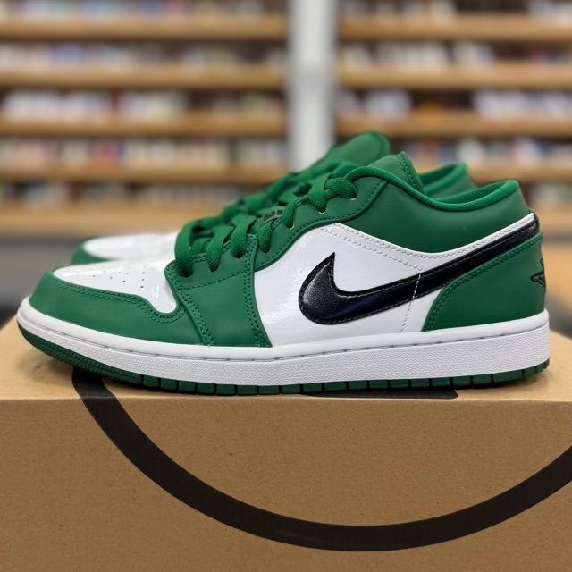 Jordan 1 Low Pine Green - Preowned