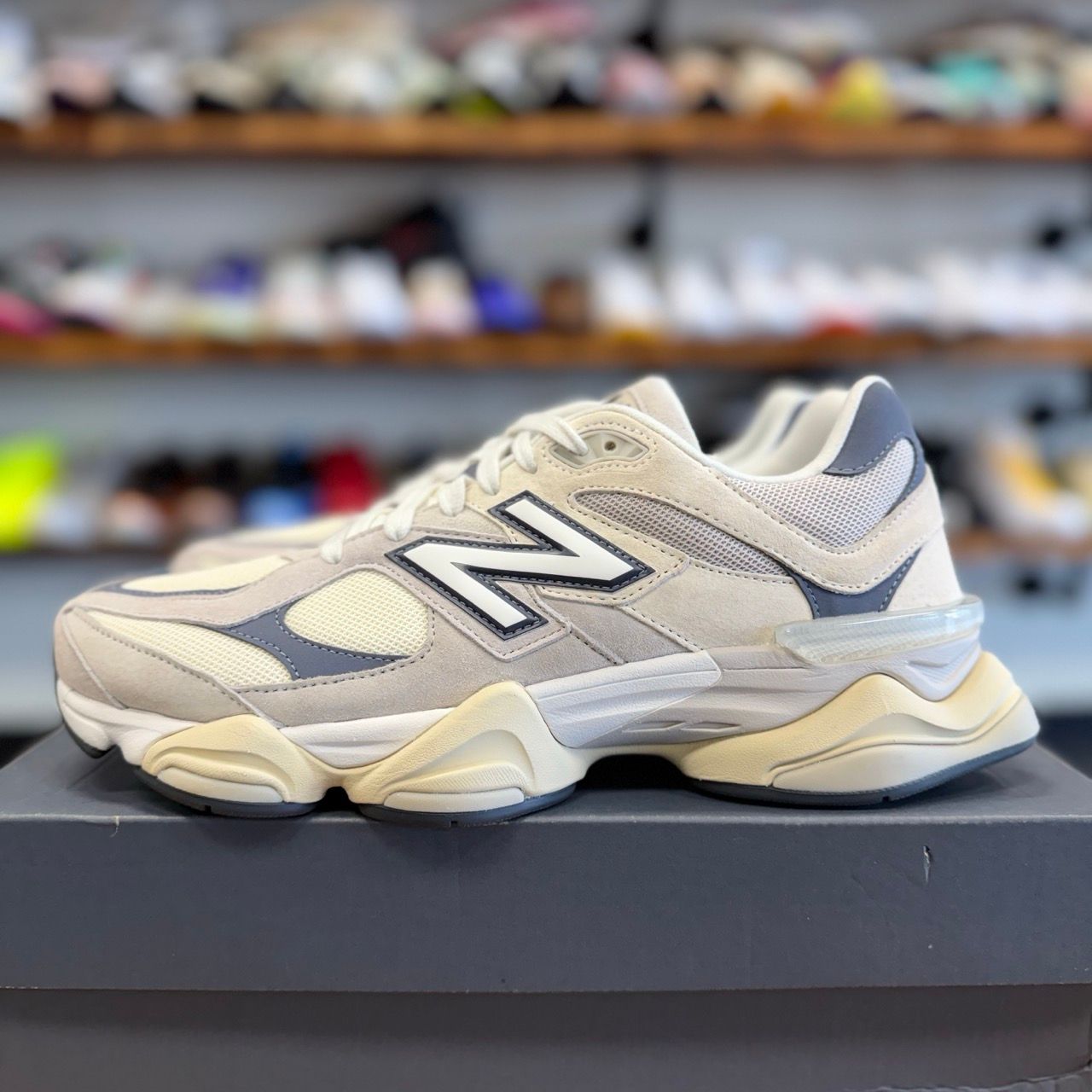 New Balance 9060 Moonrock Linen - Preowned