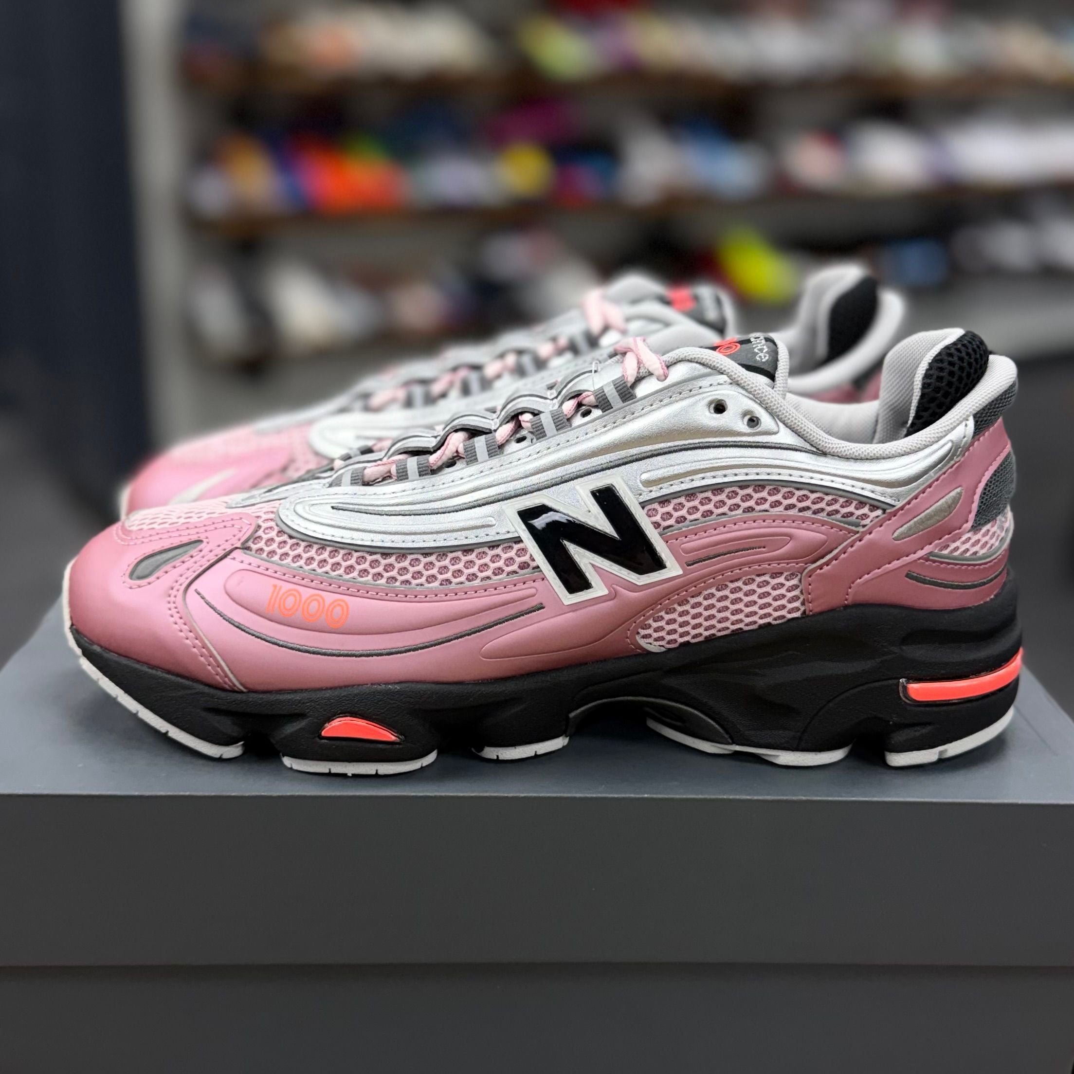 BRAND NEW STEAL - New Balance 1000 Pink Metallic Silver