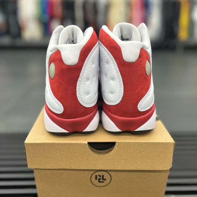 BRAND NEW STEAL - Jordan 13 Retro Grey Toe (2014)