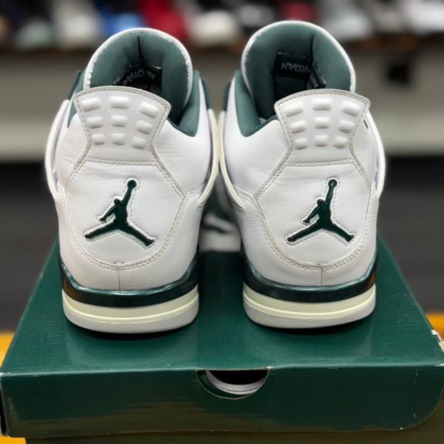 Jordan 4 Retro Oxidized Green - Preowned