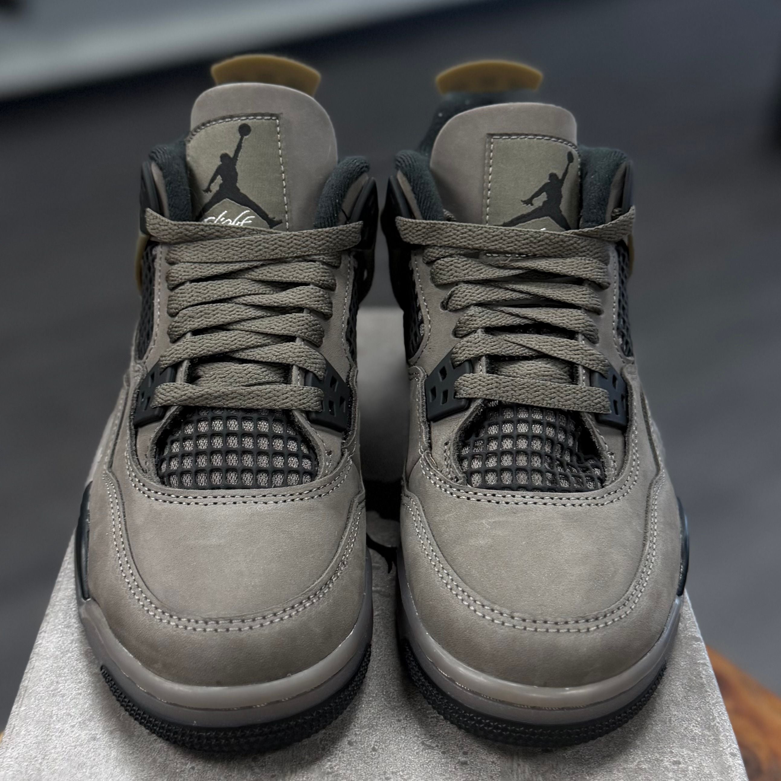 BRAND NEW STEAL - Jordan 4 Retro Cave Stone (GS)